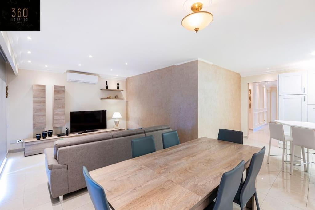 Saint Julian's One Of A Kind, Seafront Property In St Georges Bay By 360 Estates מראה חיצוני תמונה